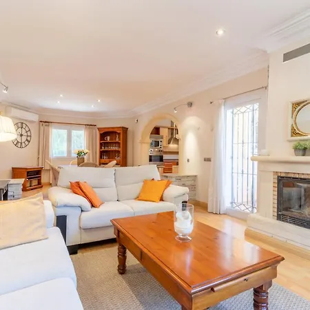 Ambar - Grupo Turis Villa Calpe